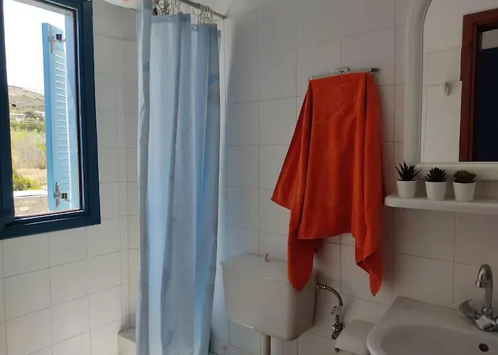 Peaceful Getaway For 2 - Amazing Sea View/sunbeds! * אמבלאס